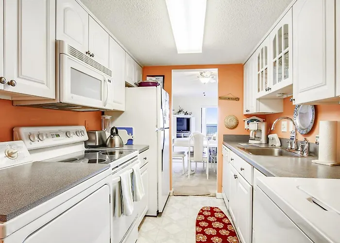 Sandbridge North Apartment *